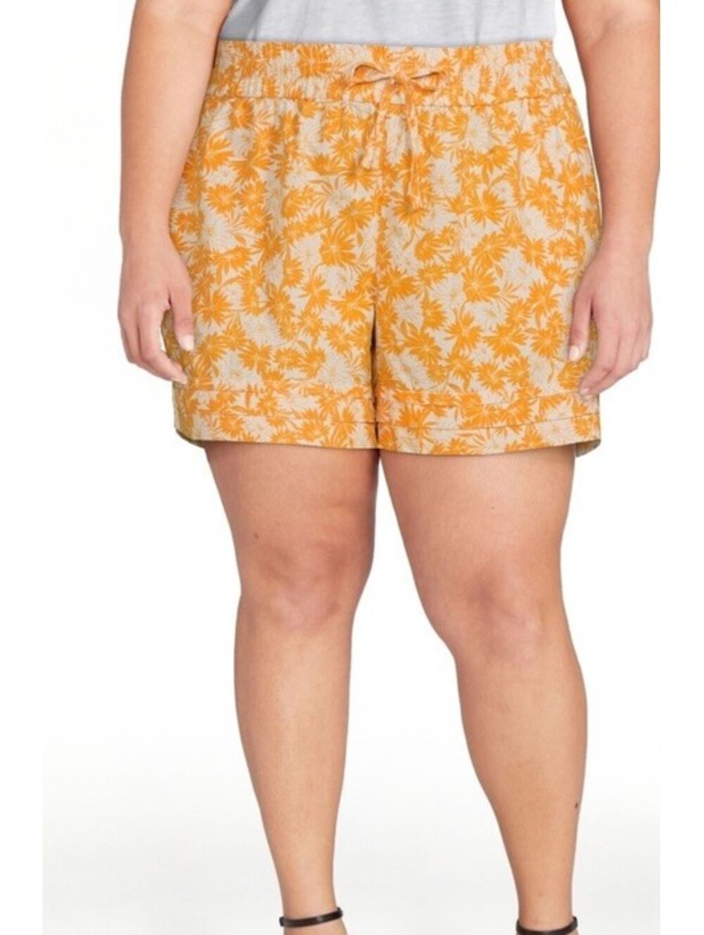 Women's Plus 1X 16W-18W Orange & White Floral Terra & Sky Pull-On Linen Shorts🩳